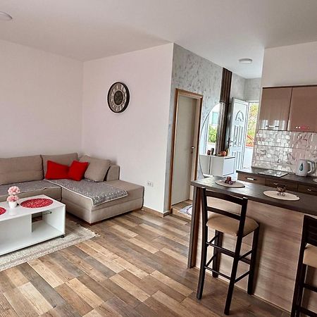 Apartmani Jovan Улцинь Экстерьер фото
