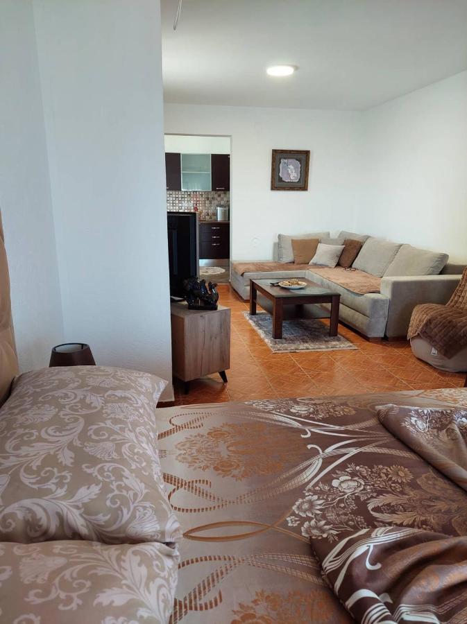 Apartmani Jovan Улцинь Экстерьер фото