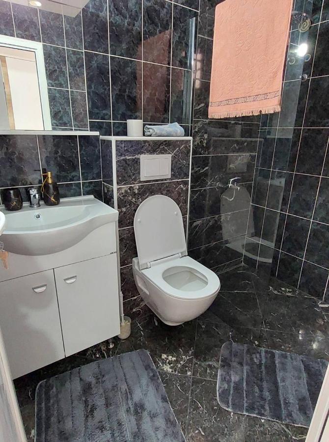 Apartmani Jovan Улцинь Экстерьер фото